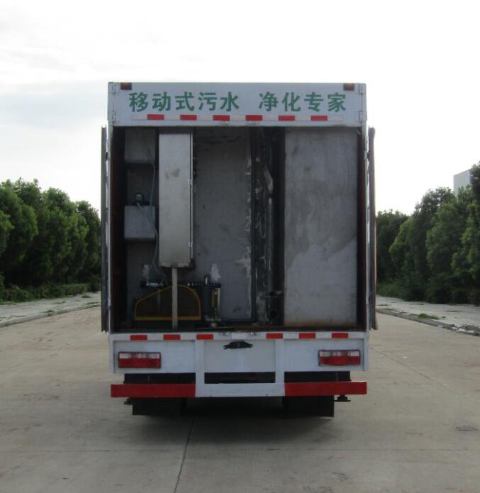 中汽力威牌HLW5103TWC6EQ型污水處理車